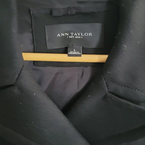 ANN TAYLOR BLACK DOUBLE BREAST WOOL JACKET (Size: Large) - Picture 4 of 12